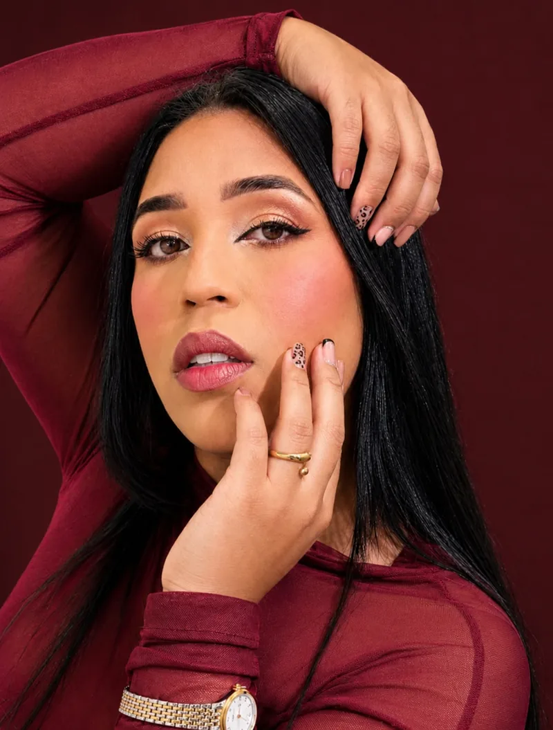 Larissa Emily — criadora de conteúdo digital e UGC Creator